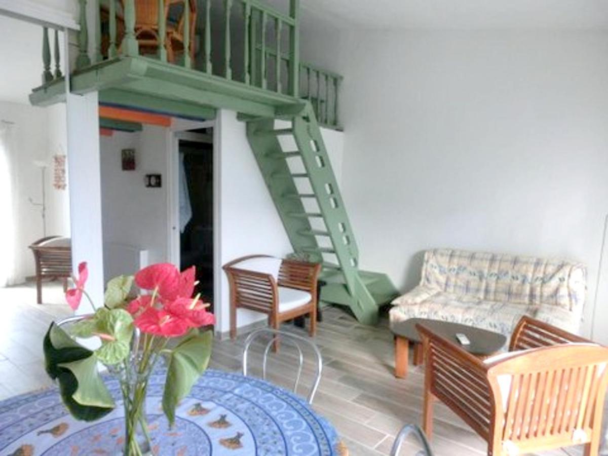 Studio A Theoule Sur Mer A 400 M De La Plage Avec Vue Sur La Mer Terrasse Amenagee Et Wifi Apartman Kültér fotó