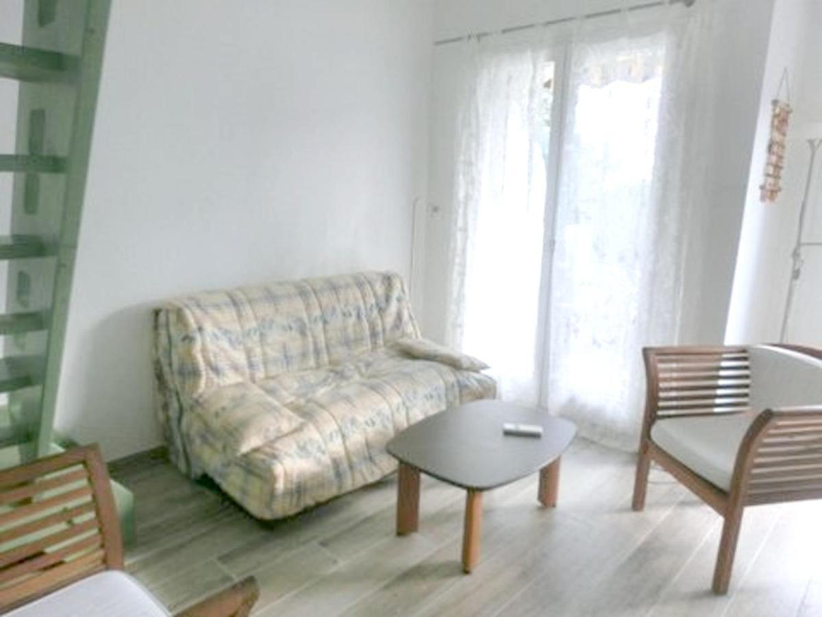Studio A Theoule Sur Mer A 400 M De La Plage Avec Vue Sur La Mer Terrasse Amenagee Et Wifi Apartman Kültér fotó